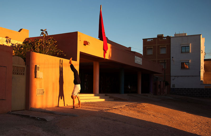 Yoga fuer Surfer Handstand